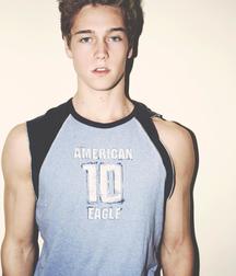 Boys I WOULDN'T say NO to  5ddcfcbe14658.jpg