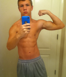 Boys I WOULDN'T say NO to  5ddcfce73081d.jpg