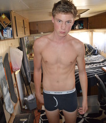 Boys I WOULDN'T say NO to  5ddcfceb8d2ab.jpg