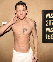 Boys I WOULDN'T say NO to  5ddcfcf64008c.jpg