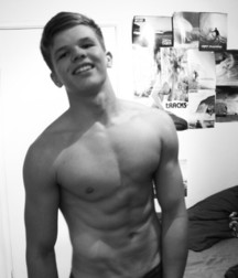 Boys I WOULDN'T say NO to  5ddcfcfb9a68c.jpg