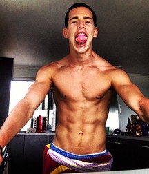 Boys I WOULDN'T say NO to  5ddcfd08d3f4d.jpg