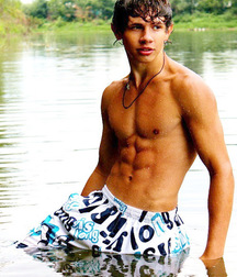 Boys I WOULDN'T say NO to  5ddcfd317e4cf.jpg