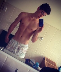 Boys I WOULDN'T say NO to  5ddcfd5e87d53.jpg