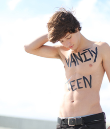 Boys I WOULDN'T say NO to  5ddcfd64e386f.jpg