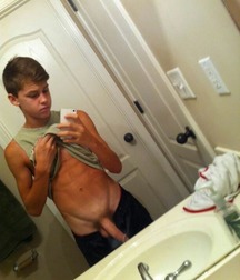 Boys I WOULDN'T say NO to  5ddcfda0ae0da.jpg