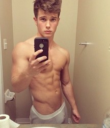 Boys I WOULDN'T say NO to  5ddcfdab509d2.jpg