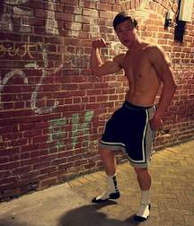 Boys I WOULDN'T say NO to  5ddcfdb6478da.jpg