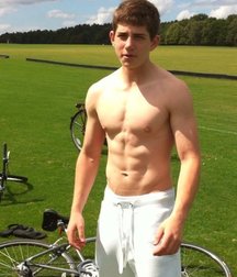 Boys I WOULDN'T say NO to  5ddcfdb7878dd.jpg