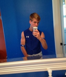 Boys I WOULDN'T say NO to  5ddcfdc6cc670.jpg