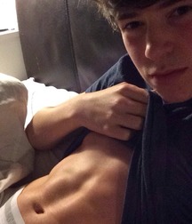 Boys I WOULDN'T say NO to  5ddcfdd3ca25d.jpg