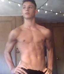 Boys I WOULDN'T say NO to  5ddcfdee569d1.jpg