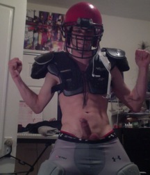 Boys I WOULDN'T say NO to  5ddcfdef9c0cf.jpg