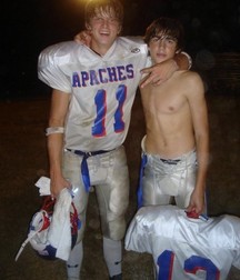 Boys I WOULDN'T say NO to  5ddcfe1a2c5b0.jpg