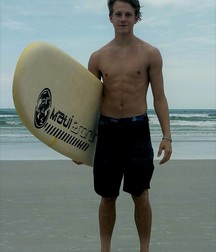 Boys I WOULDN'T say NO to  5ddcfe775bf69.jpg