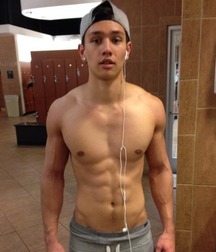 Boys I WOULDN'T say NO to  5ddcfe97182dc.jpg