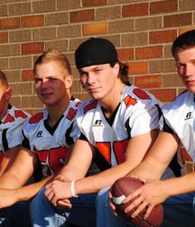 Boys I WOULDN'T say NO to  5ddcfeac35a10.jpg