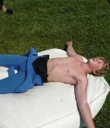 Boys I WOULDN'T say NO to  5ddcfed642118.jpg