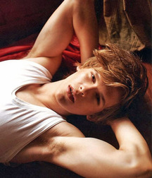 Young, sexy pits