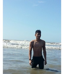 Carlos, 21, Hung Latino 5ea8bd2363052.jpg