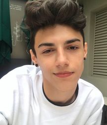 Young Boys I like 5dc720d26a679.jpg
