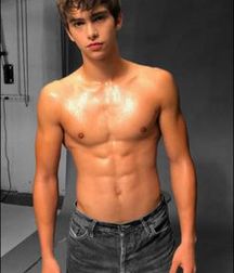 Teenager Boys 2 5d223f9b360c9.jpg