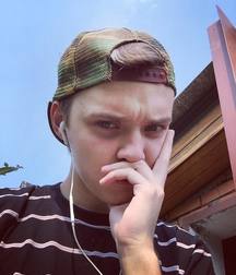 Sexy Blonde Guys 5d39195069136.jpg