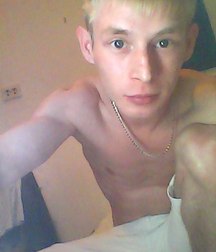 Sexy Blonde Guys 5d391956e39c0.jpg