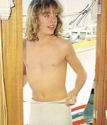Sexy Blonde Guys 5d39195c15ec2.jpg