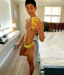Selfie 4 naked teen porn 5e167dcab3f7e.jpg