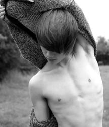 B&W 2 5e2258e22bd0f.jpg