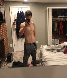 Selfies 8 Cute self pics 5e9f9da6525f1.jpg