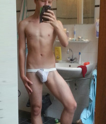 Selfies 8 Cute self pics 5e9f9e0f3c213.jpg