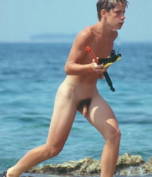 Retro Beach 5ea8b39f5d6a8.jpg