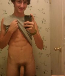 Selfies 11 XL 5ecae11fb15cc.jpg