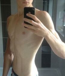 Selfie 12   5ecb079c6a8f8.jpg