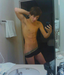 Selfie 12   5ecb07dbe5eb0.jpg