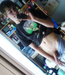 Selfies boys porn 14 Mix 5ee6cd7d6bd29.png