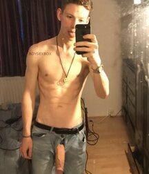 Selfie 15 Hot mix 5ef3ff913d2a6.jpg