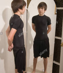 Selfies 18 Super Skinny 2 5f65192f4bc0f.jpg