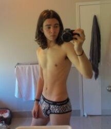 Selfies 18 Super Skinny 2 5f65194b3ebd1.jpg