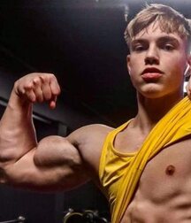 Selfie Gay Tube 20 5f8b8693bfa24.jpg