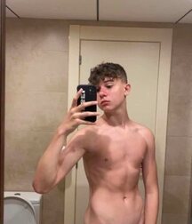 Selfie Gay Tube 20 5f8b86a6c6c4f.jpg