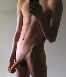 Selfie 21 twinks gay porn tube guys 5f8cd48d6fc51.jpg