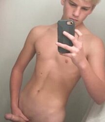 Super selfie gay tube pics 22 5fa9ee8d3a7fd.jpg