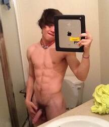 Selfie 24: Super Stash Gay Tube 5fd5426f611e9.jpg