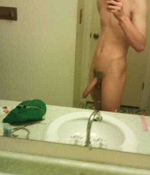 Selfie 24: Super Stash Gay Tube 5fd5427353001.jpg