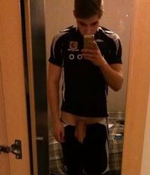 Selfie 24: Super Stash Gay Tube 5fd542898db22.jpg