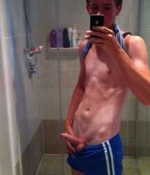 Selfie 24: Super Stash Gay Tube 5fd542b76291b.jpg