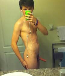Selfie 24: Super Stash Gay Tube 5fd542c829096.jpg